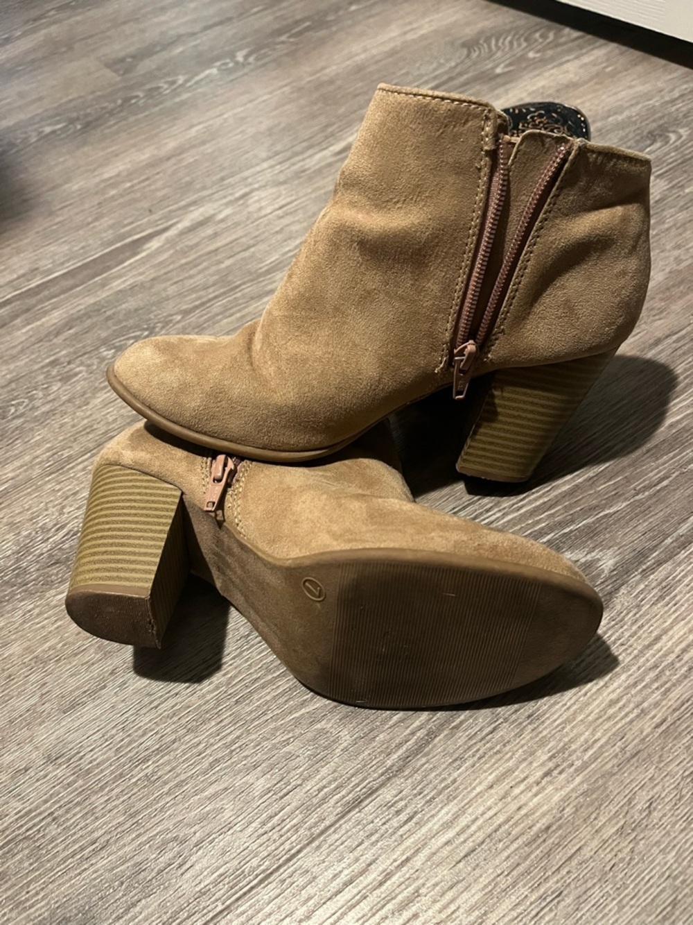 Old Navy Suede Zip Ankle Booties - Tan